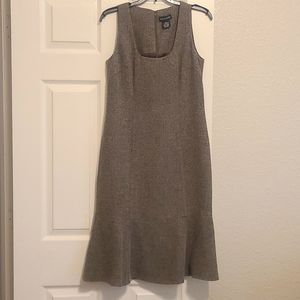 Women's Sutton Studio Sleeveless Dress Size 6